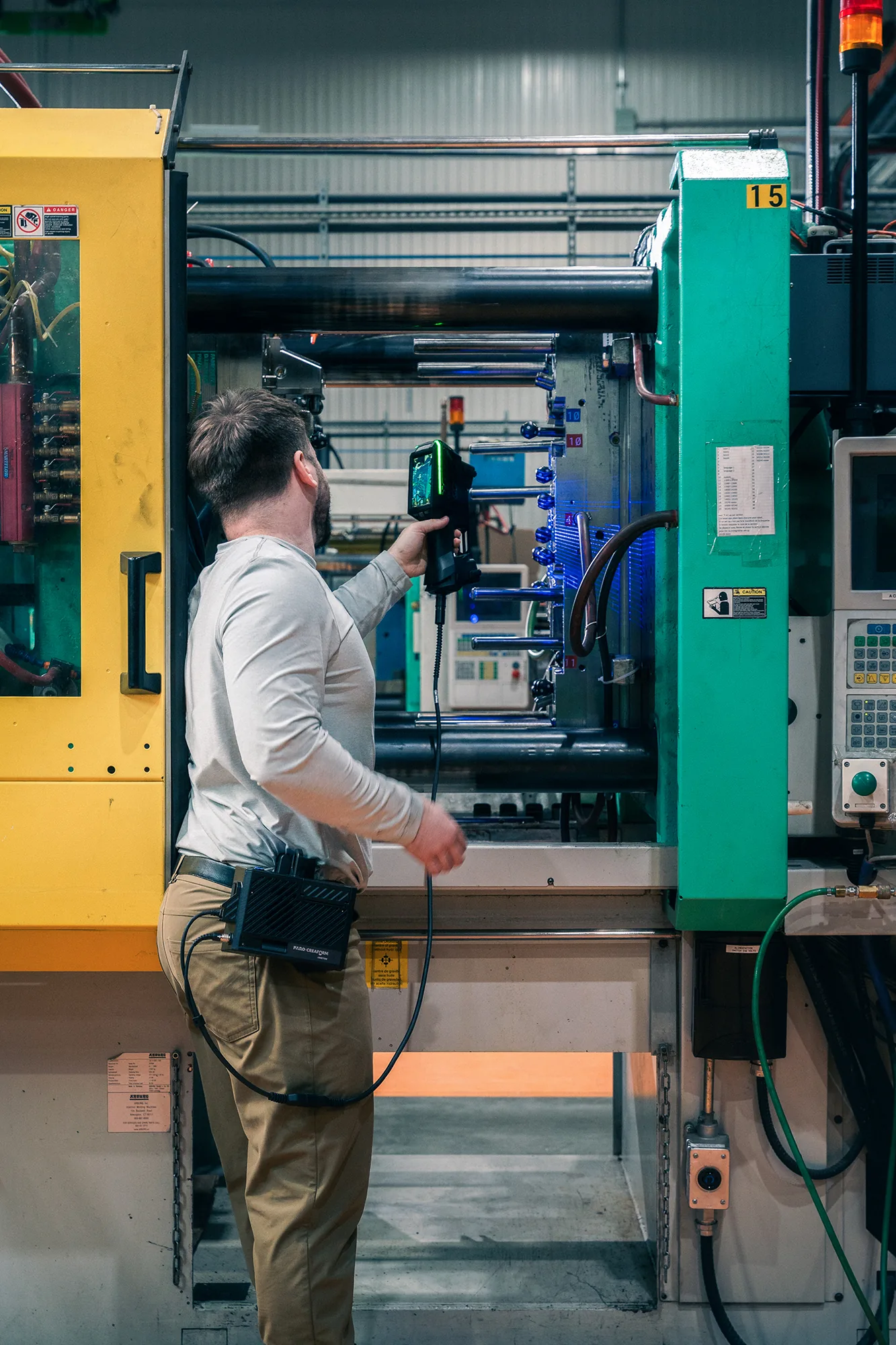 Escaneo 3D de un molde montado en una máquina de inyección con HandySCAN 3D EVO