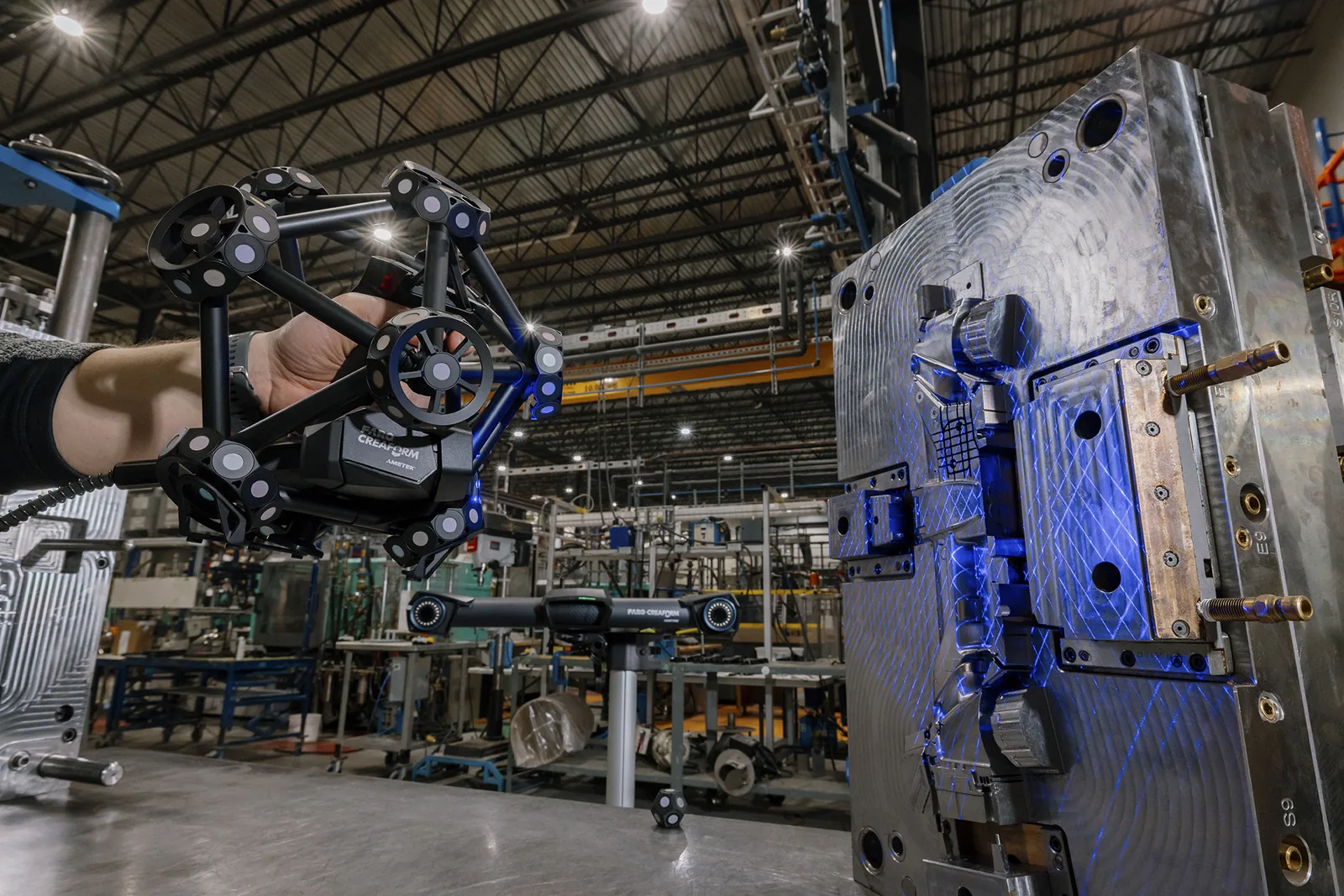 Inspección dimensional de un molde industrial con MetraSCAN 3D